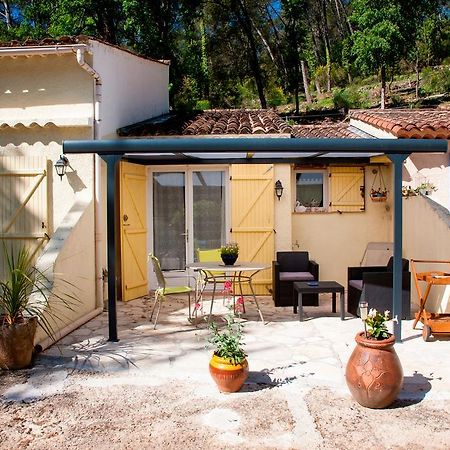 Le Pigeonnier Chambre D'Hotes La Provenc'Ane 살레르느 외부 사진